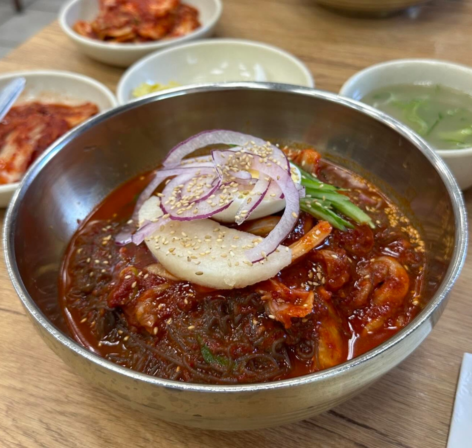 비빔냉면